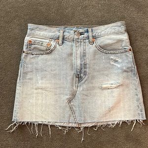 Levi’s skirt